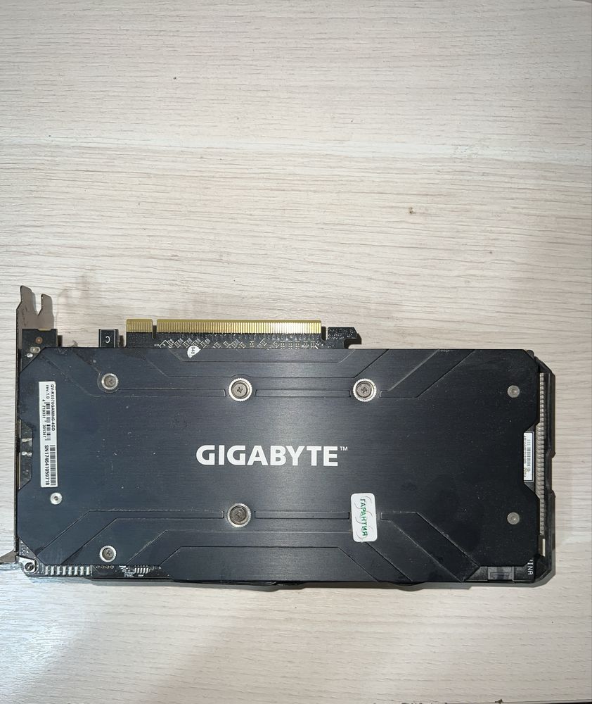 amd rx570 4gb от GIGABYTE