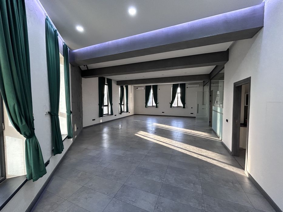 Офис 177м2 ор-р метро Тошкент