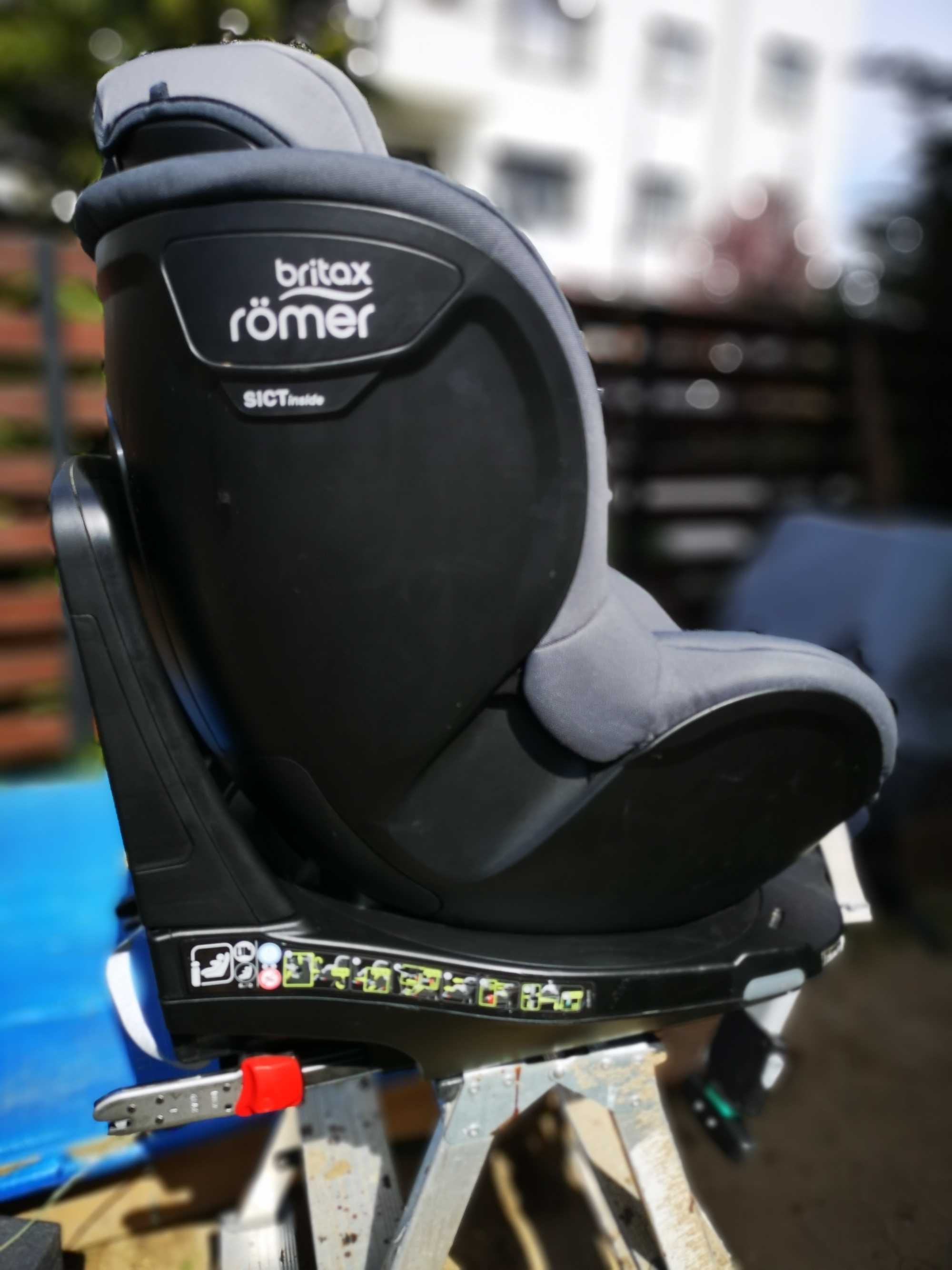 Scaun masina copii Britax Romer DualFix M I-Size