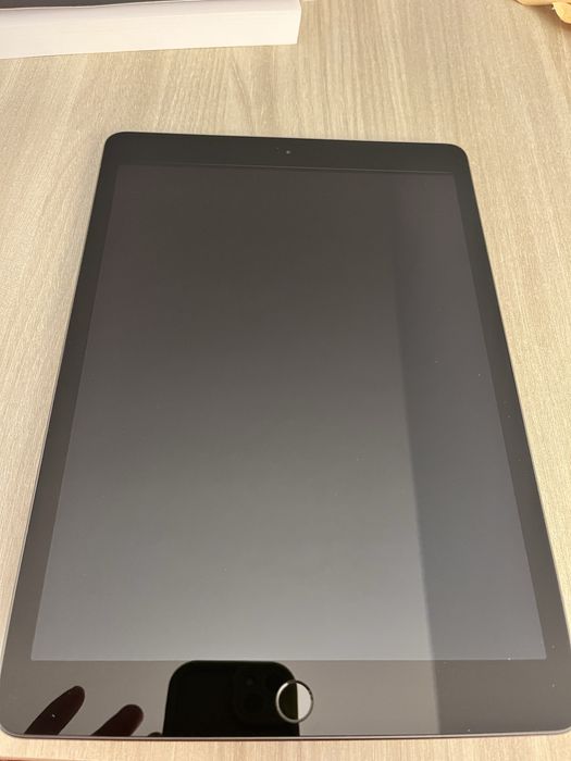 iPad Apple tableta generatia 8 wifi ca nou