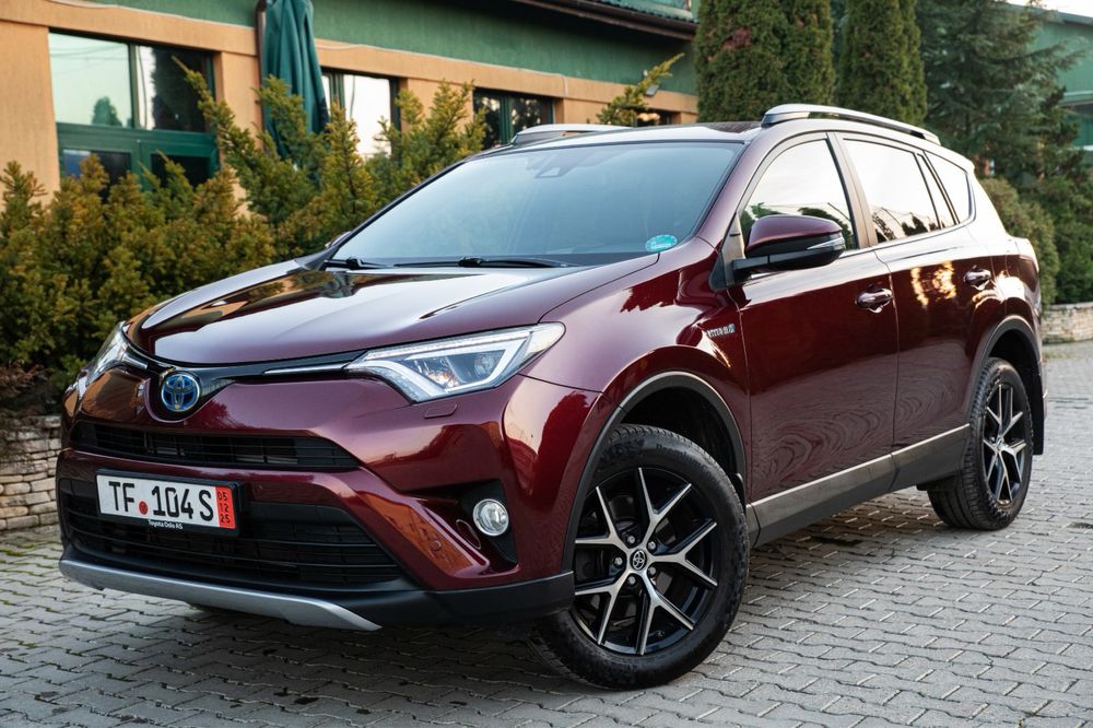 Toyota Rav 4 hibrid +benzina /automat /distronic /culoare desebita