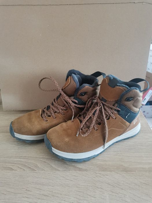 Детско - юношески боти