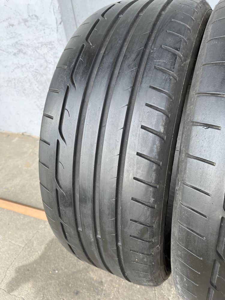 2 бр. летни гуми 225/45/19 Dunlop DOT 0619 4,5 mm