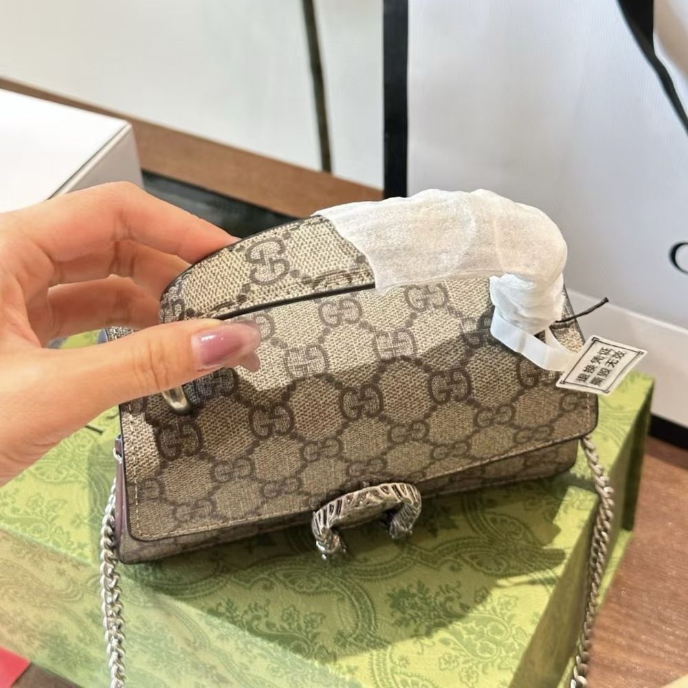 Чанта gucci чисто нова