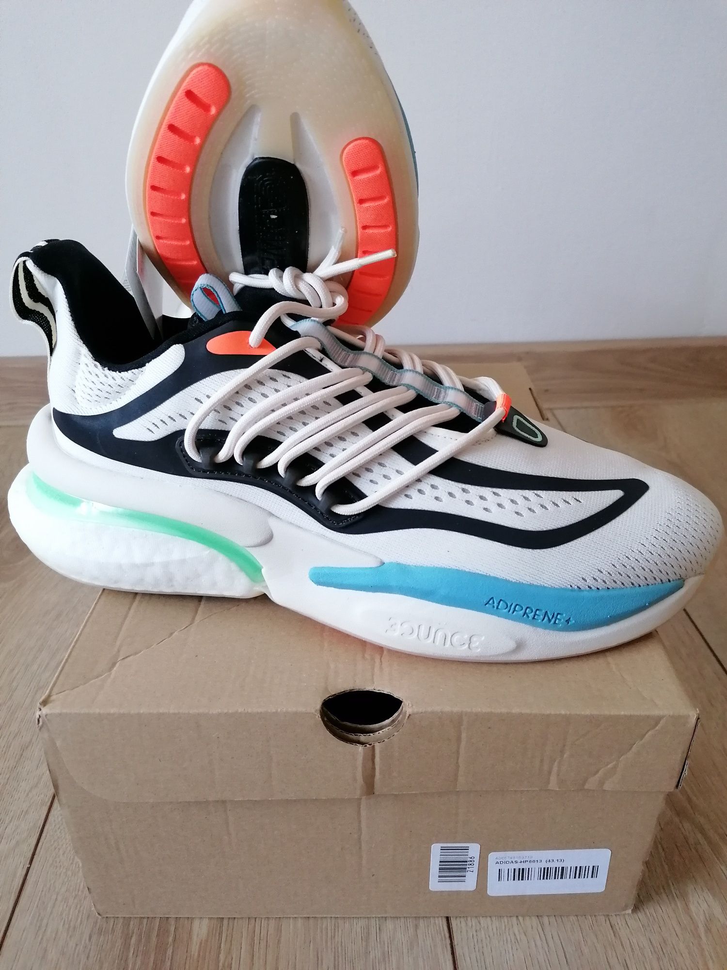 Vând adidasi Adidas AlphaBoost V1