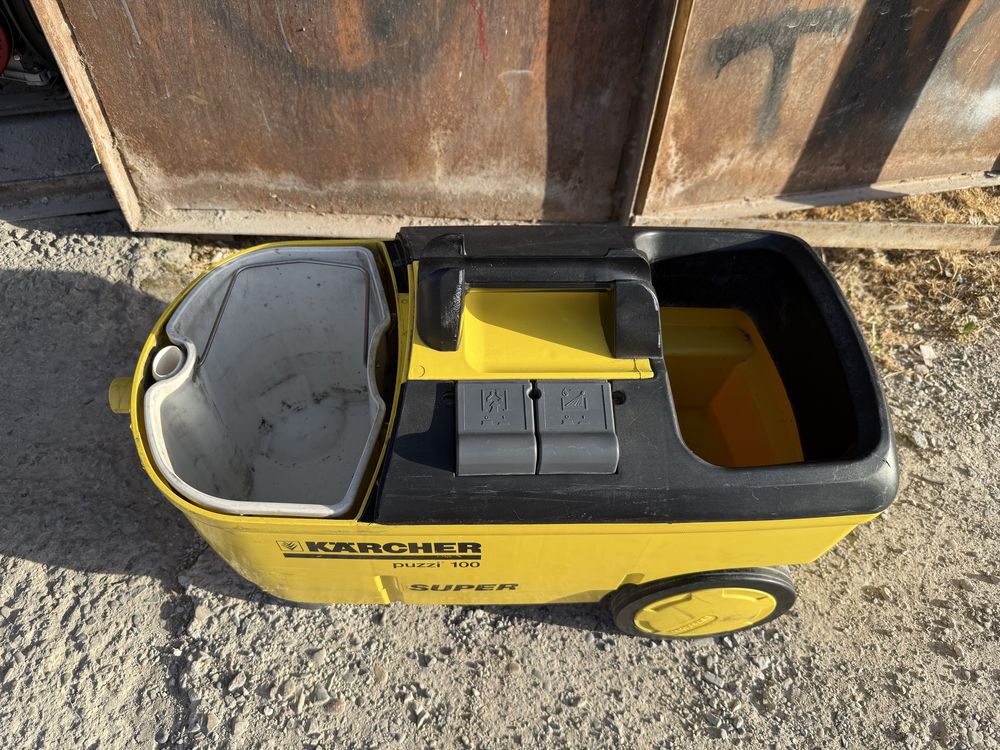 * Karcher Puzzi 100 в отличном рабочем состоянии оригинал