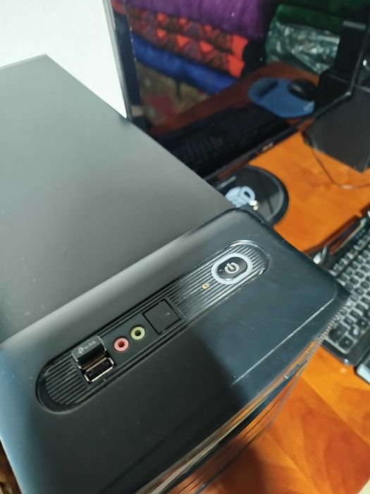 ASUS i7 8GB/1TB GTX 970