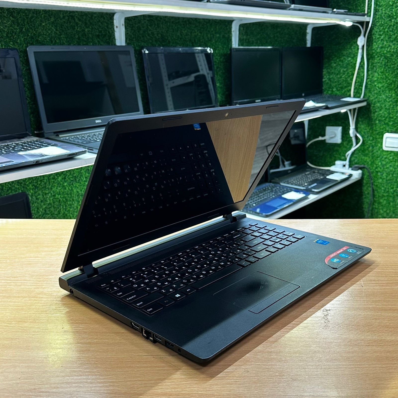 Ноутбук для офиса шустрый ОЗУ 4Gb SSD 128Gb+500Gb