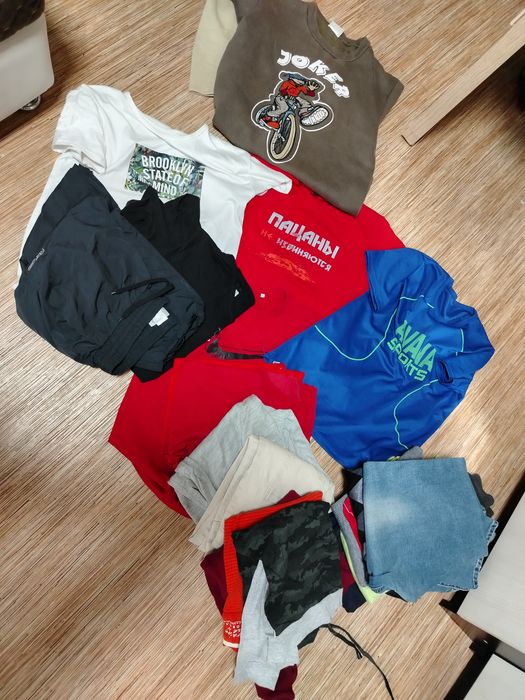 Вещи на мальчика цена за все 2500тг,есть новые