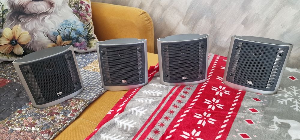 Un set de 5 Sateliti PIONEER si JBL 4 Sateliti si 4 sateliti ONKYO