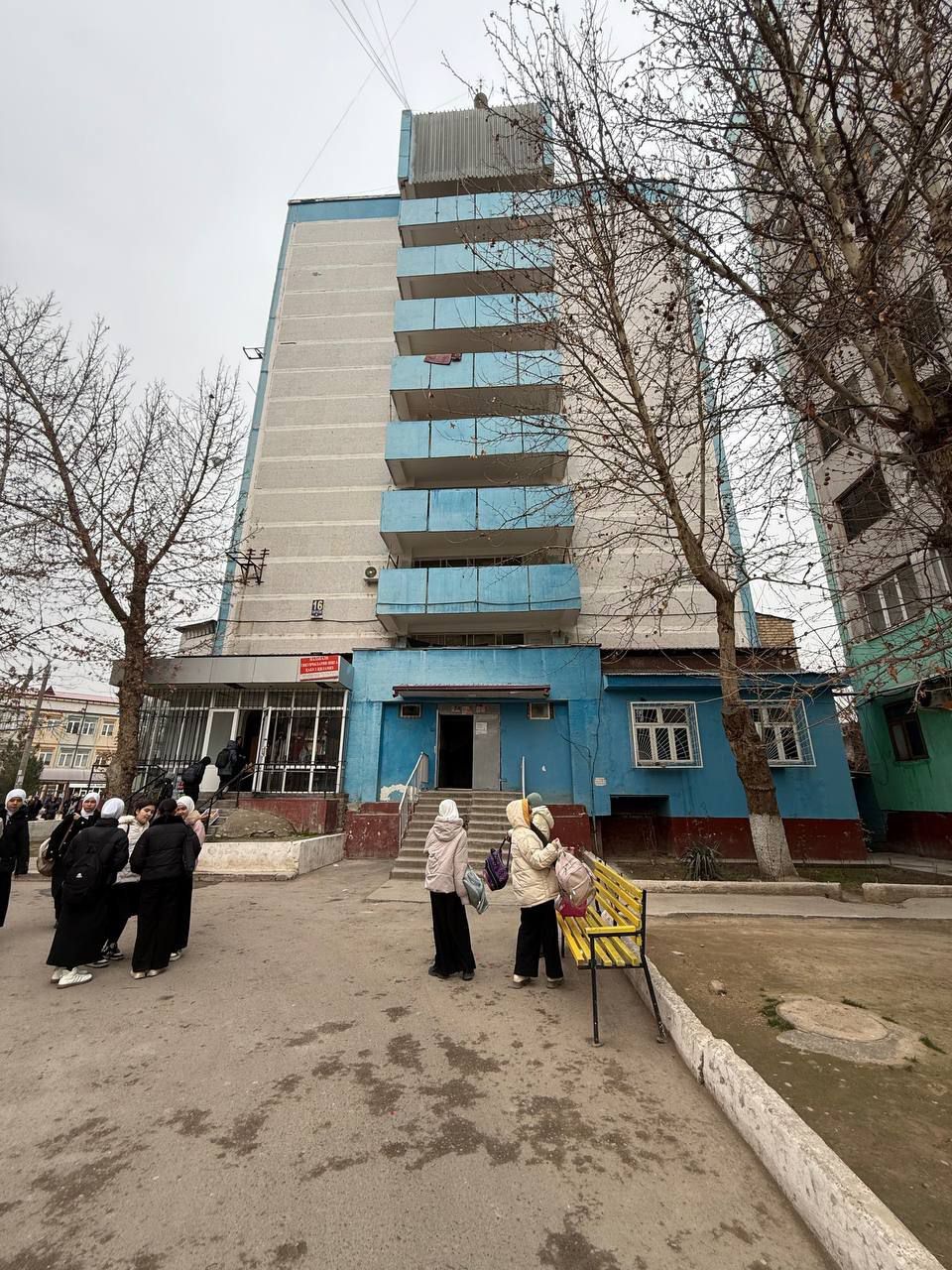 Продаётся квартиры 2х ком метро толарик