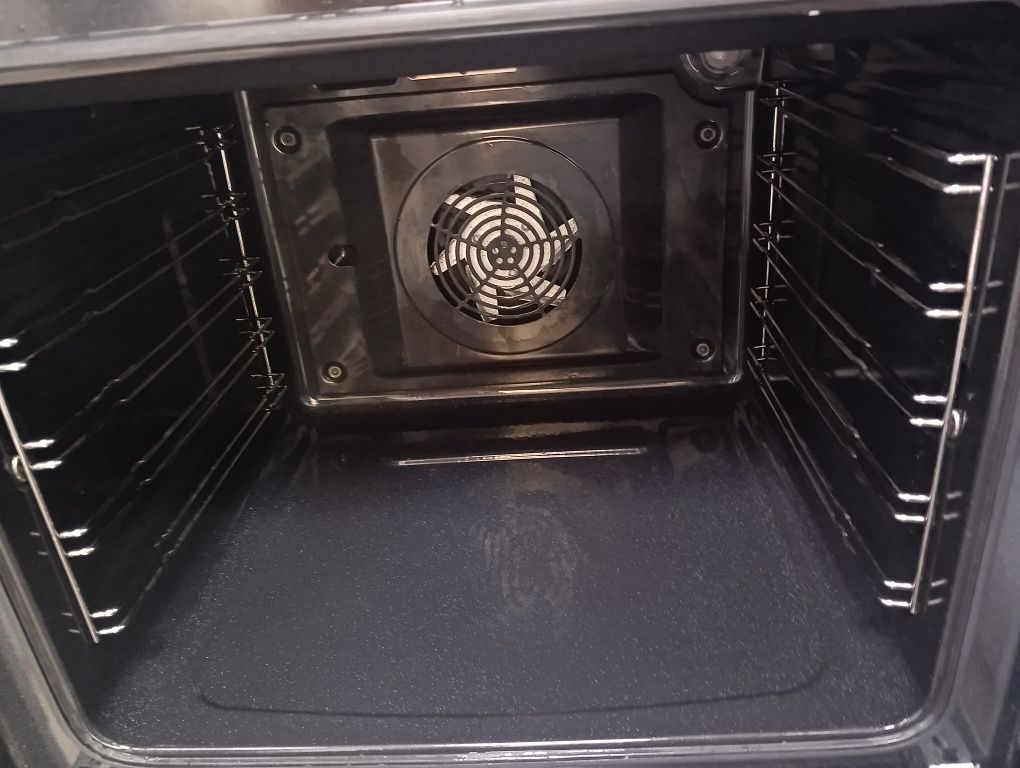 Свободно стояща печка с керамичен плот Voss Electrolux 2годиниГаранция
