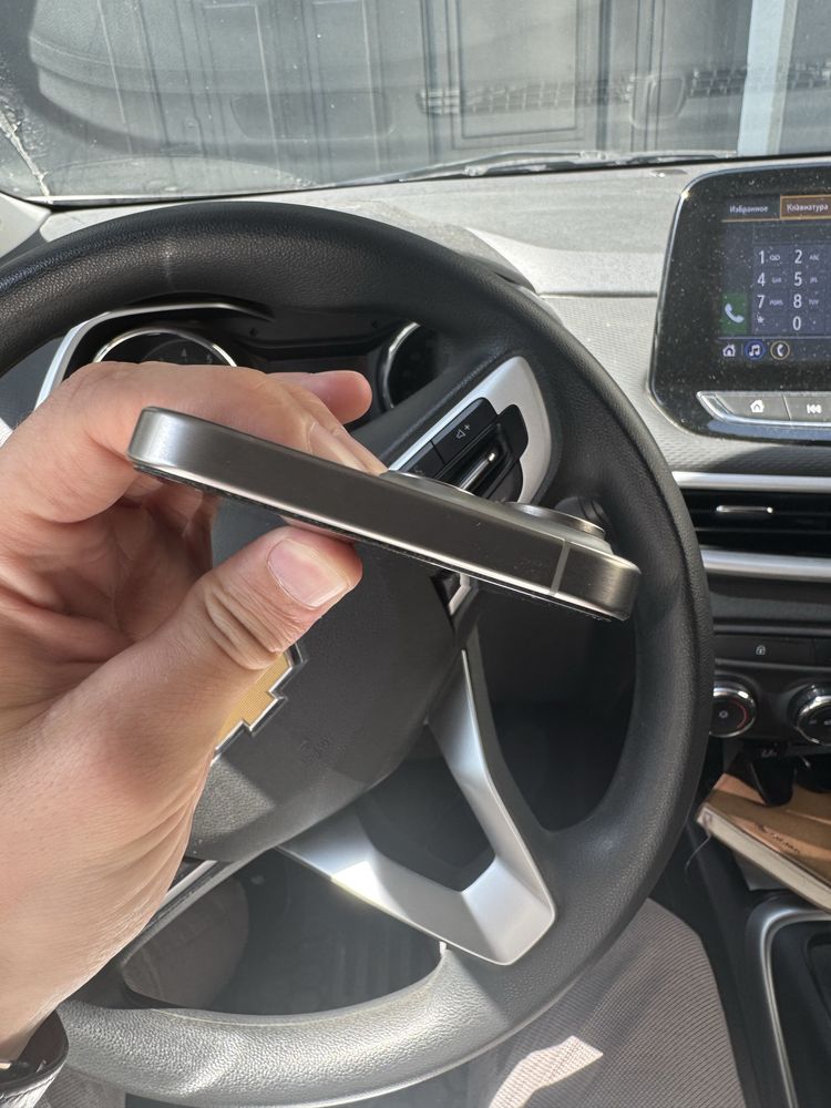 Iphone 15 pro max 90% sim karta