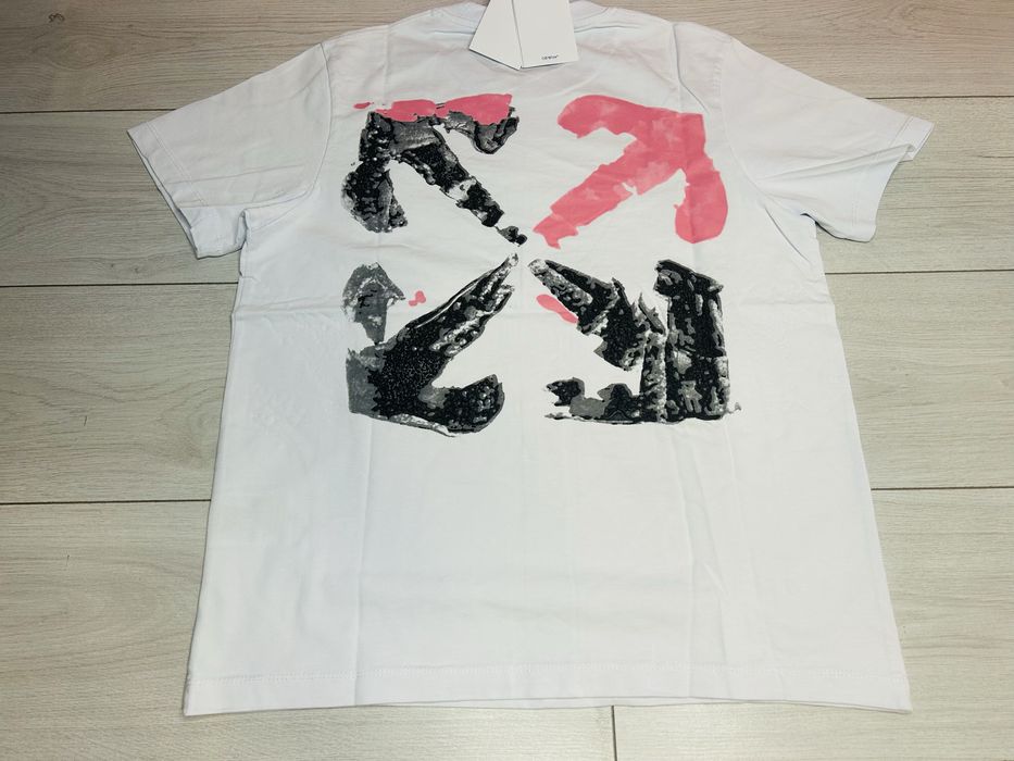 Tricou off white pink
