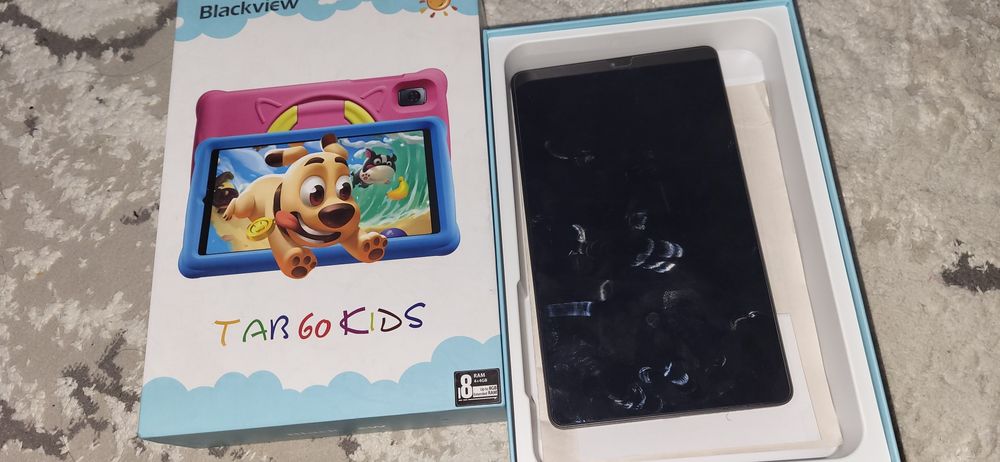 Продам Планшет не рабочий на запчасти