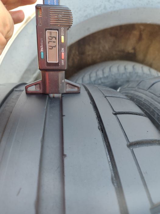 Dunlop SM 2 бр.255/40/19 дот4511