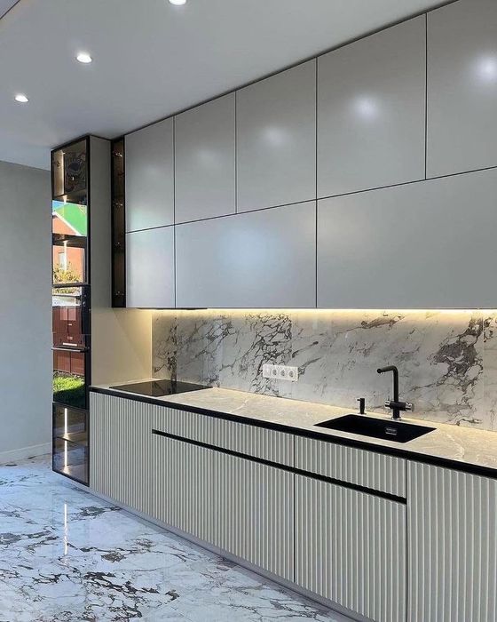 Neoklassik uslubdagi oshxona mebellari – buyurtma asosida