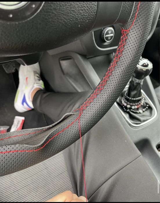 Huse Volan Piele Perforata ( Auto , Dube , Camioane )