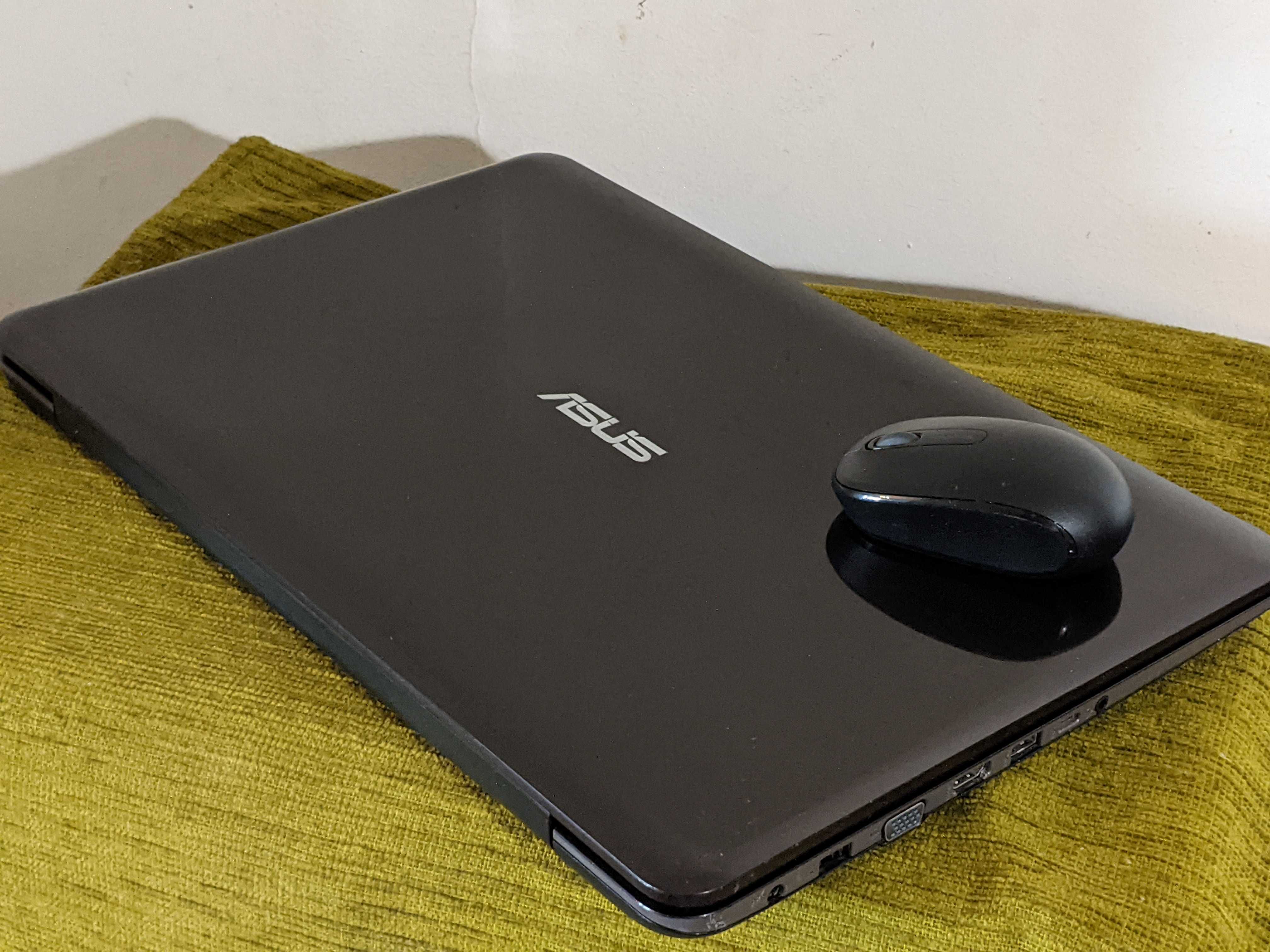 Laptop ASUS X756UJ, core i5-6200u+ NVIDIA GeForce 920M, display 17,3