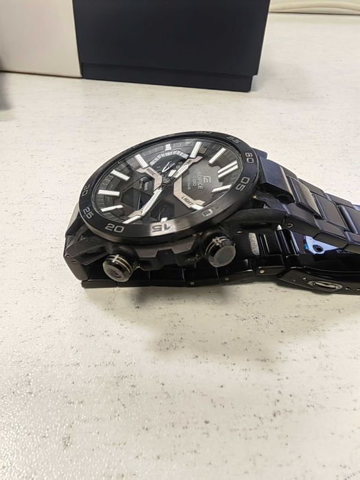 часовник Casio ECB-2000DC-1BEF с гаранция