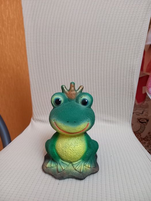 Продам садовую фигуру