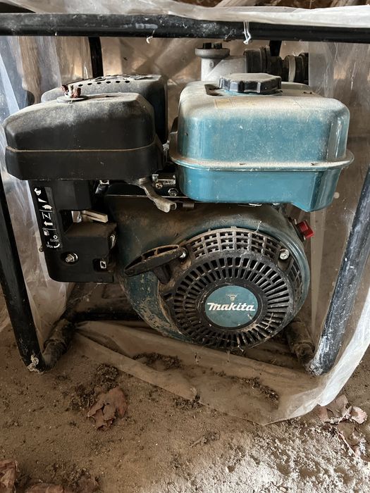 Vand motopompa apa Makita EW2050H