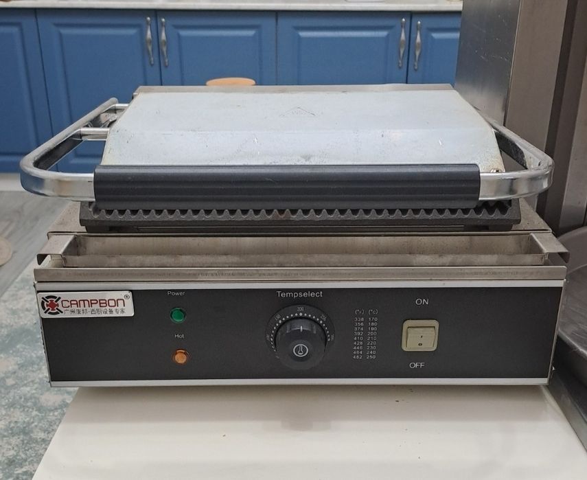 Продаётся донер-пресс аппарат в отличном состоянии.  
Использовался ак