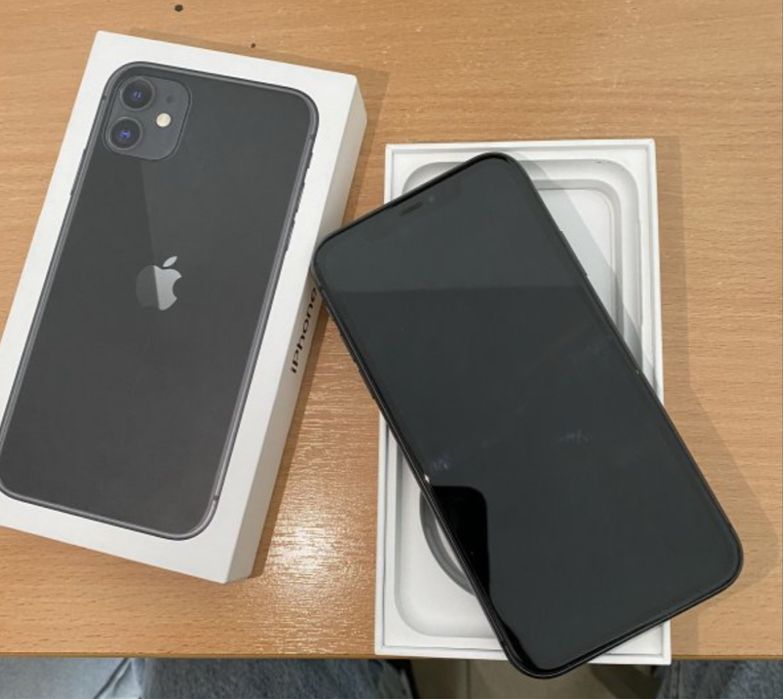 Продам iphone 11 в одних руках