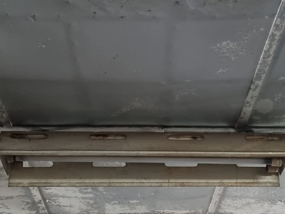 Луминисцентни осветителни тела различни видове и размери