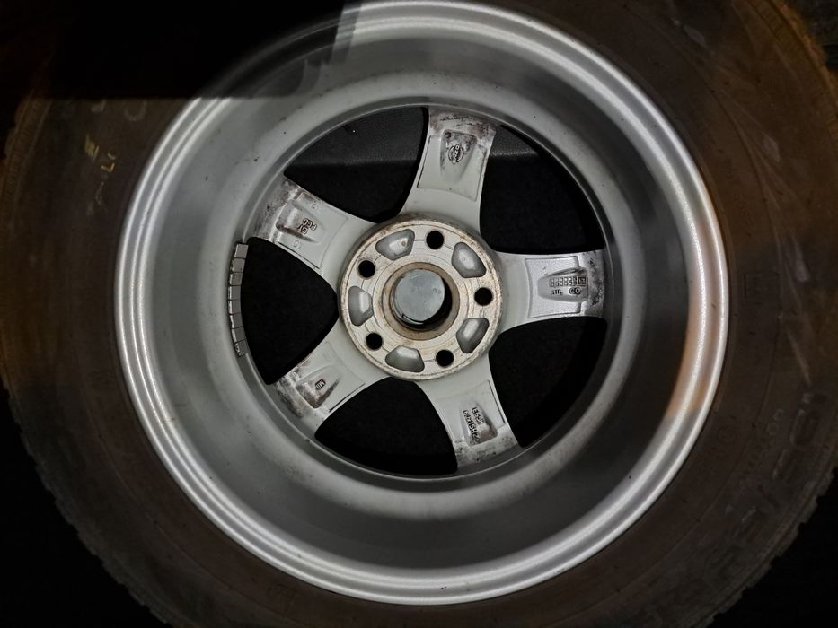Jante aliaj originale R15 5x112  Enzo cu anvelope iarna.