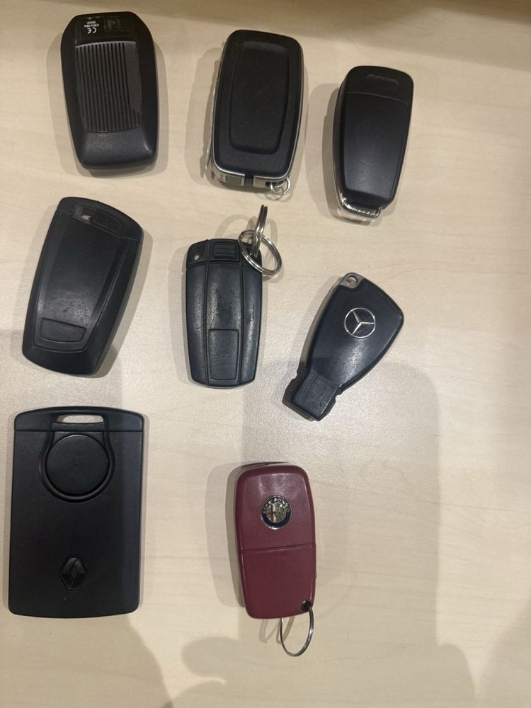 Лот Автомобилни ключове за Ауди/Audi/БМВ/BMW/Mercedes/Toyota