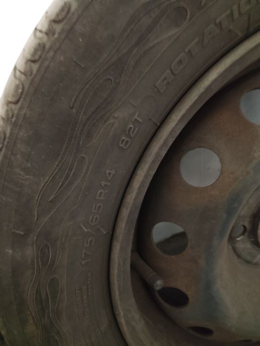 Комплект гуми с джанти за Пежо 206