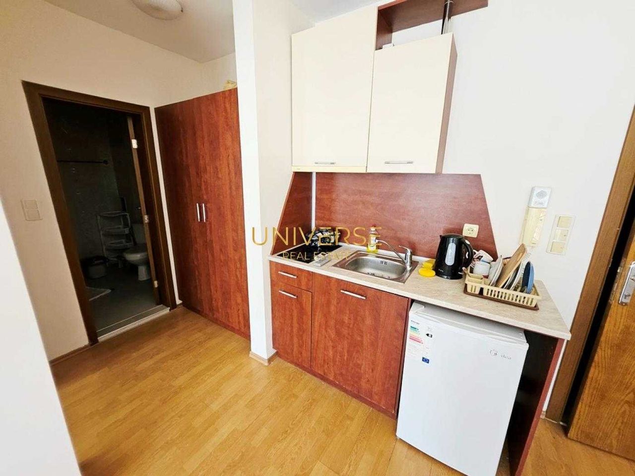Продава се Двустаен апартамент в к.к. Слънчев бряг - 63 кв.м за 1088 €/кв.м - Снимка #5