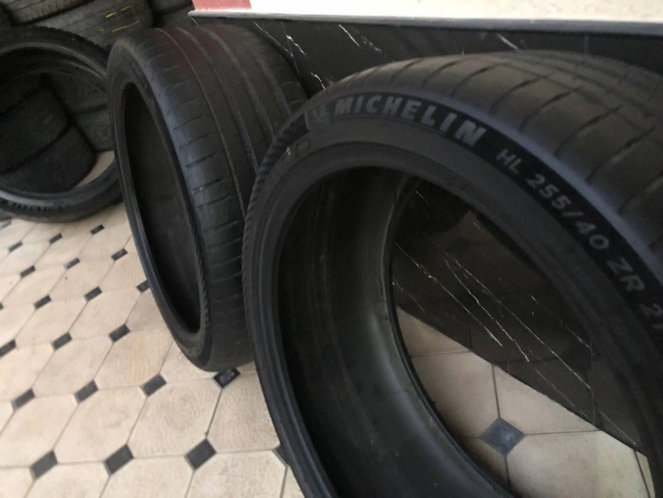 255 40 ZR21 Michelin Pilot Sports 2 Dona holati yaxshi