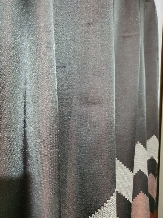 Плътни завеси 2 броя 55 лева.