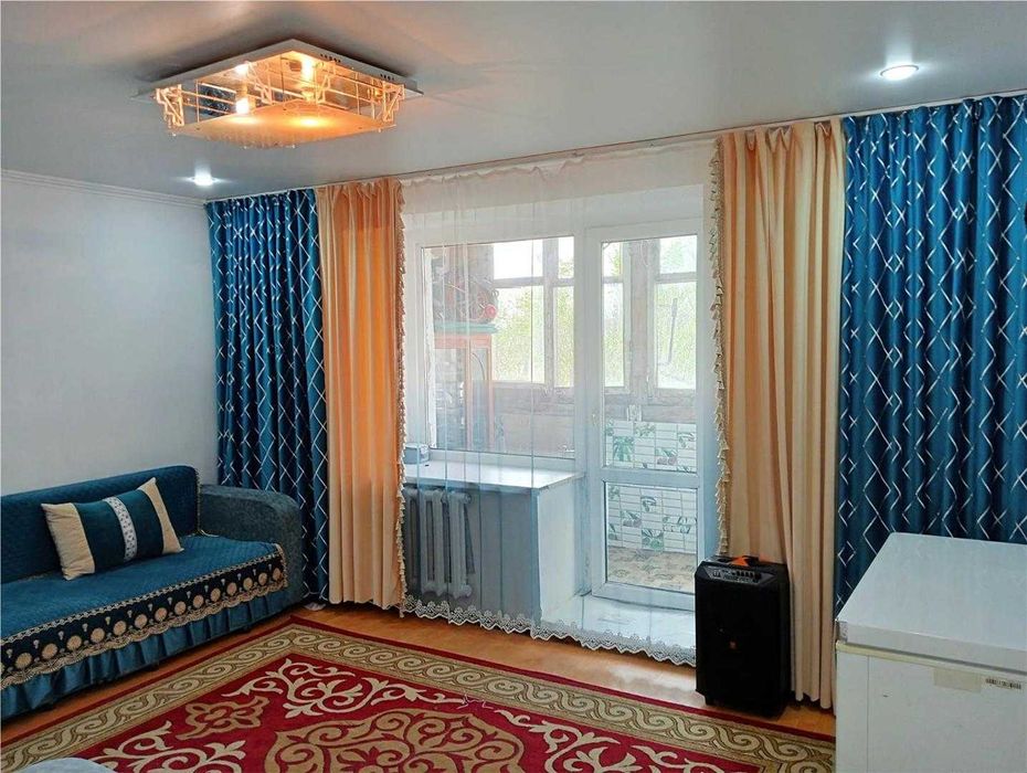 Продам 5ком кв, 4/6эт, 98,5кв.м., год1990, 2мкр