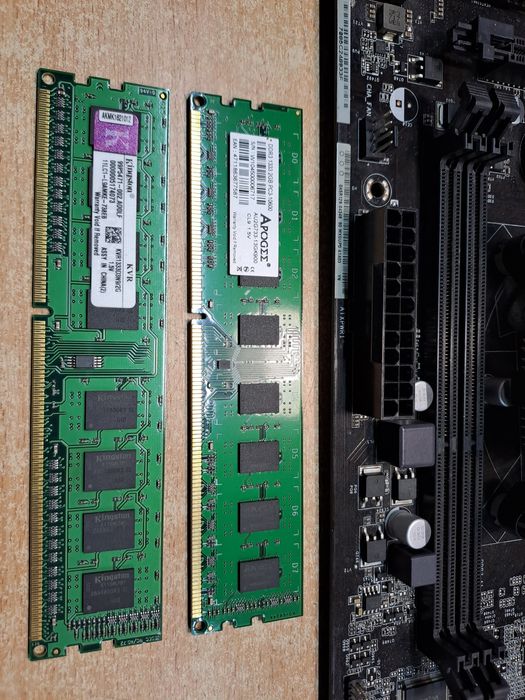 Процессор celeron g1840 + материнская плата ASRock+ озу ddr3 4Gb