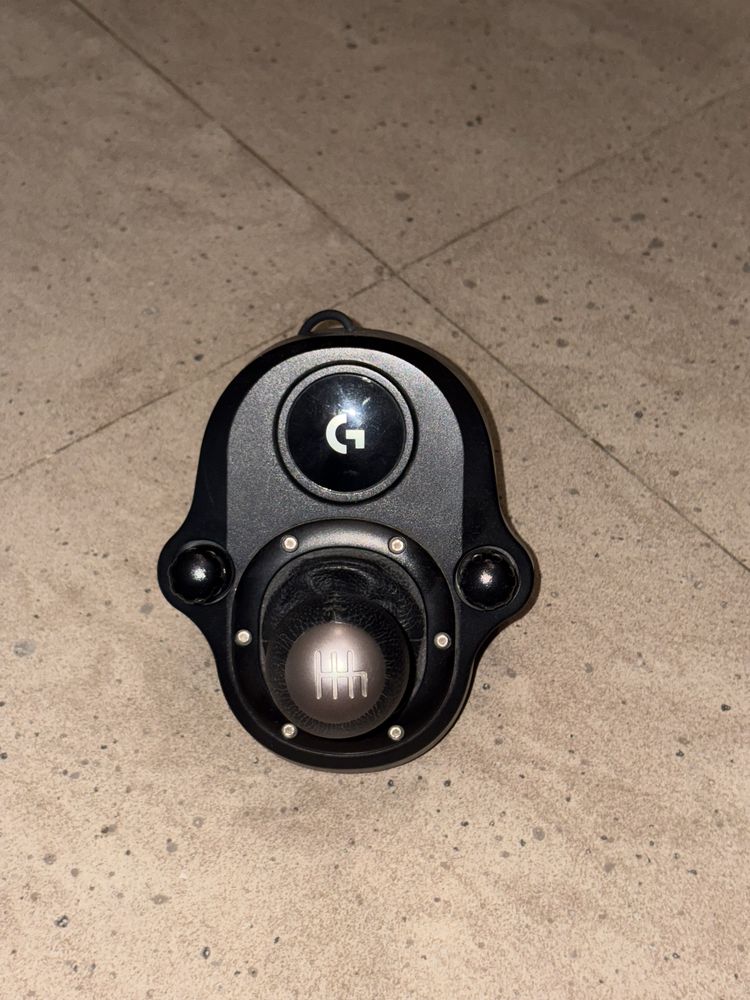 Волан и педали Logitech G29 + Shifter