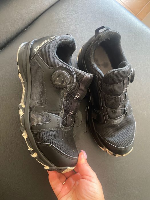 Маратонки adidas