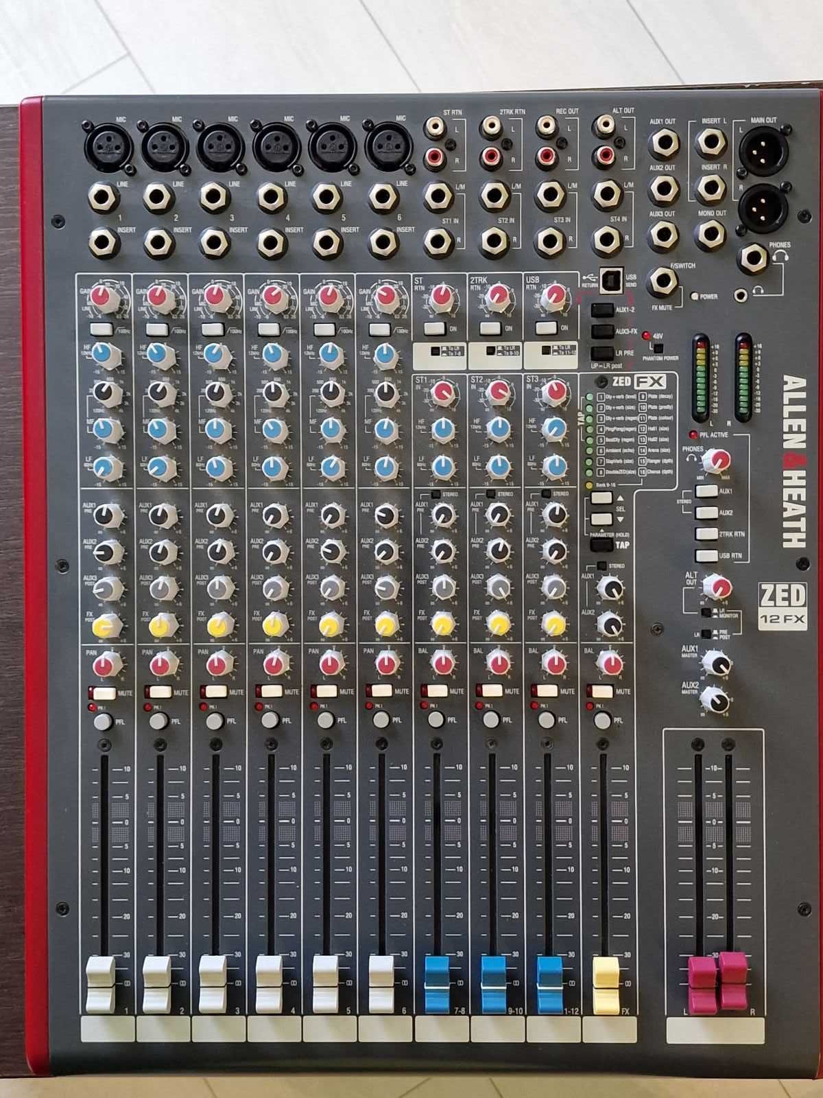 Mixer Allen & Heath ZED-12FX ca nou+Case