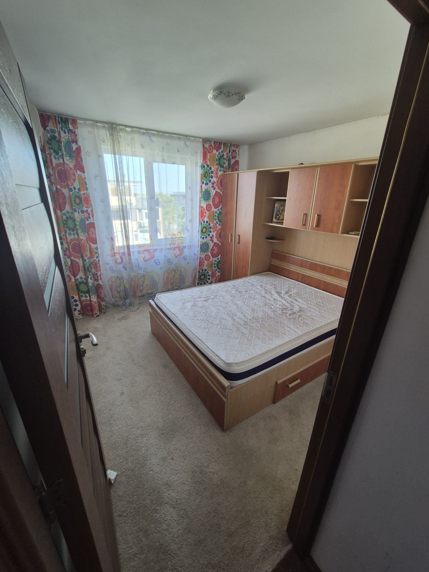 Vand apartament 3 camere crangasi giulesti 70 m