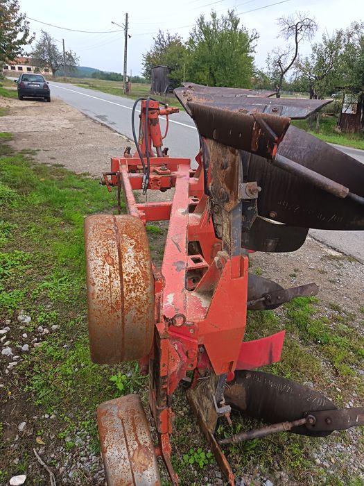 Plug reversibil 3 brazde Landsberg poitinger în stare perfecta de func