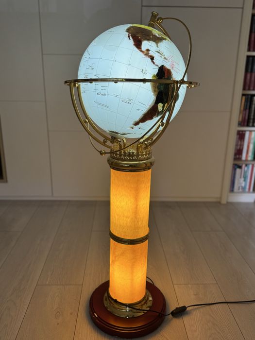 Lampa decorativa glob pamantesc