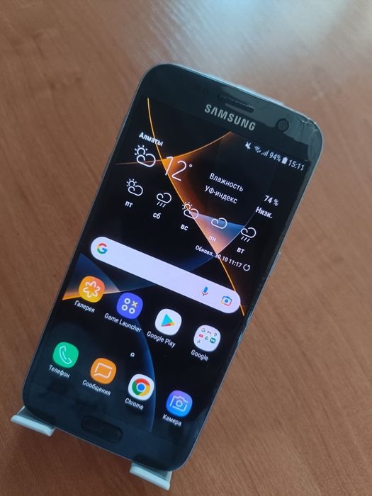 Samsung S7 В хорошем состояний