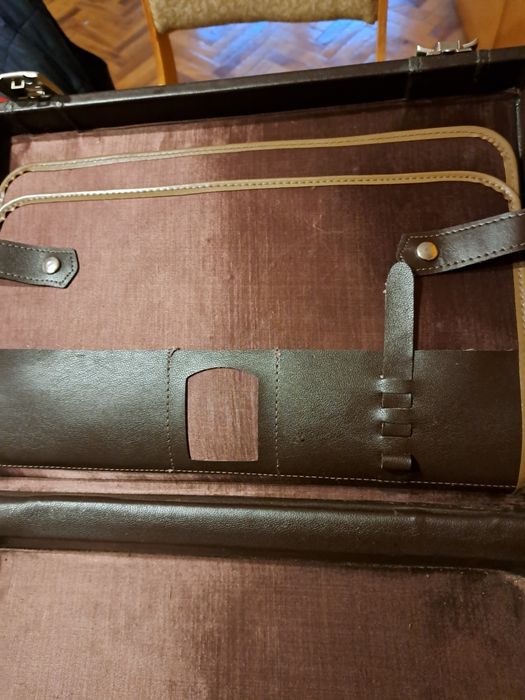 2 дипломатически куфарчета