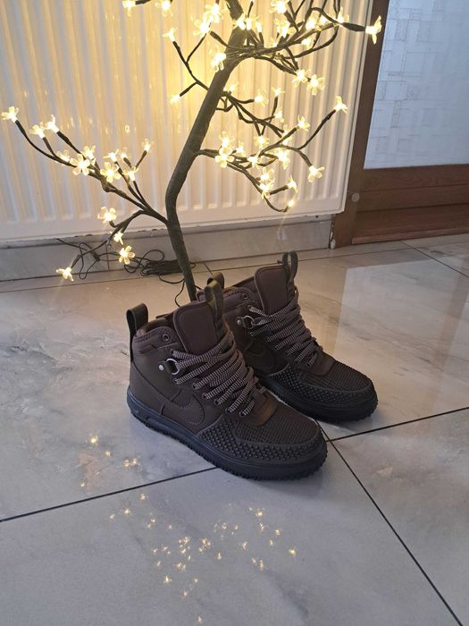 Ghete Nike Lunar Force 1 Duckboot – Maro – Mărimea 42.5 (US 9)