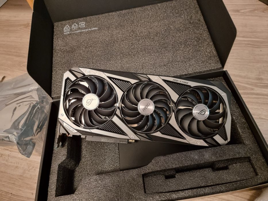 Asus ROG Strix RTX 3080 12gb OC