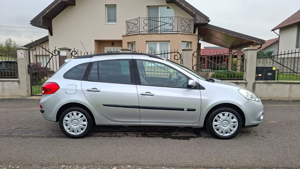 Renault Clio  an fabricație 2011