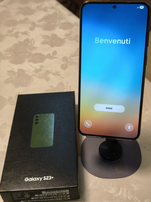 Samaung Galaxy s23 plus