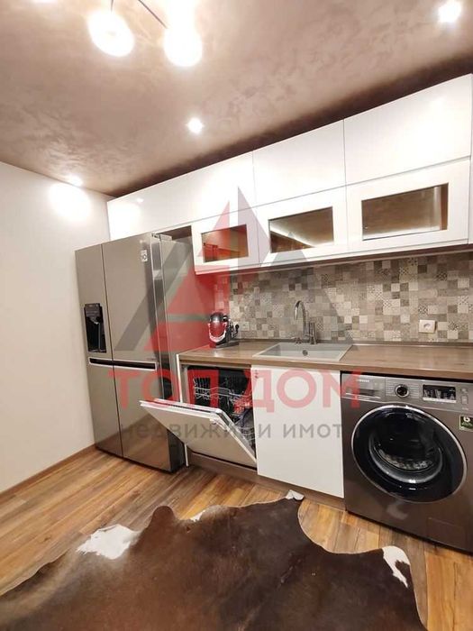 Дава се под наем Двустаен апартамент в Варна, Възраждане 3 - 50 кв.м за 500 € - Снимка #1